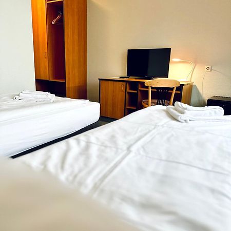 Hotel Brinckmansdorf Rostock Ngoại thất bức ảnh